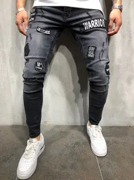 Мъжка значка пачуърк дупка кльощава реколта дънки мода изтръгнат тънък дънкови панталони за мъже 2023Есен Нов мъжки хип-хоп Жан панталони