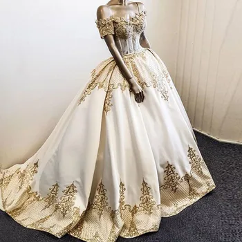 2023 Със златни апликации дантелени абитуриентски рокли от рамото цвете официална рокля реколта подпухнали вечерни рокли