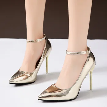 2024 Пролет/лято Нова сребърна момичешка катарама Френски високи токчета с всичко Секси Pointy Party Златни единични обувки