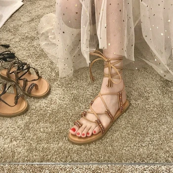 Нова 2023 плажна мода празник плоски ежедневни сандали жени летни кръст-вратовръзка отворени сандали Тесни лентови обувки Рим сандали