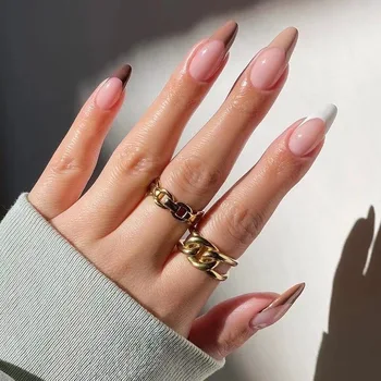 Четири цвята френски проста мода носене дълго шило фалшиви нокти пълно покритие завършени фалшиви нокти преса върху ноктите с лепило