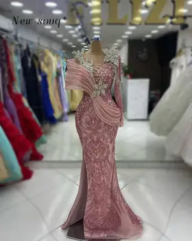 Руж розови блестящи едно рамо русалка вечерни рокли със страничен прорез 2024 арабски кристали сватбена вечеря парти рокля за жени