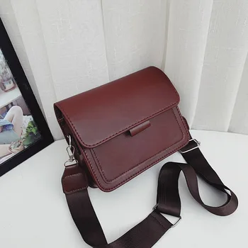 Дамска чанта за кръстосано тяло Нова малка квадратна чанта Модерна мода Случайни прости широки презрамки ретро чанта за едно рамо